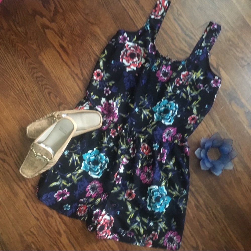 Xhilaration M floral shorts romper black pink GUC